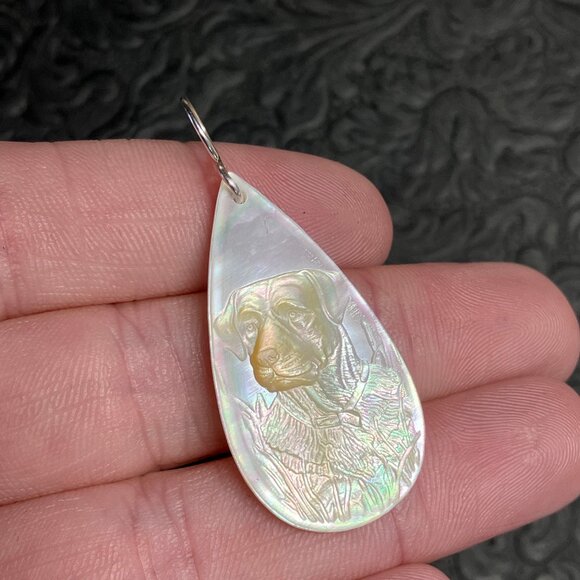 Hunting Labrador Retriever Dog Mother of Pearl Pendant - Picture 5 of 9